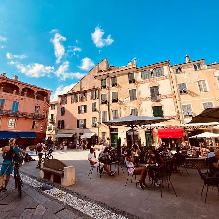 Appartamento Hostdomus - Bilocale Sul Borgo Finale Ligure Esterno foto