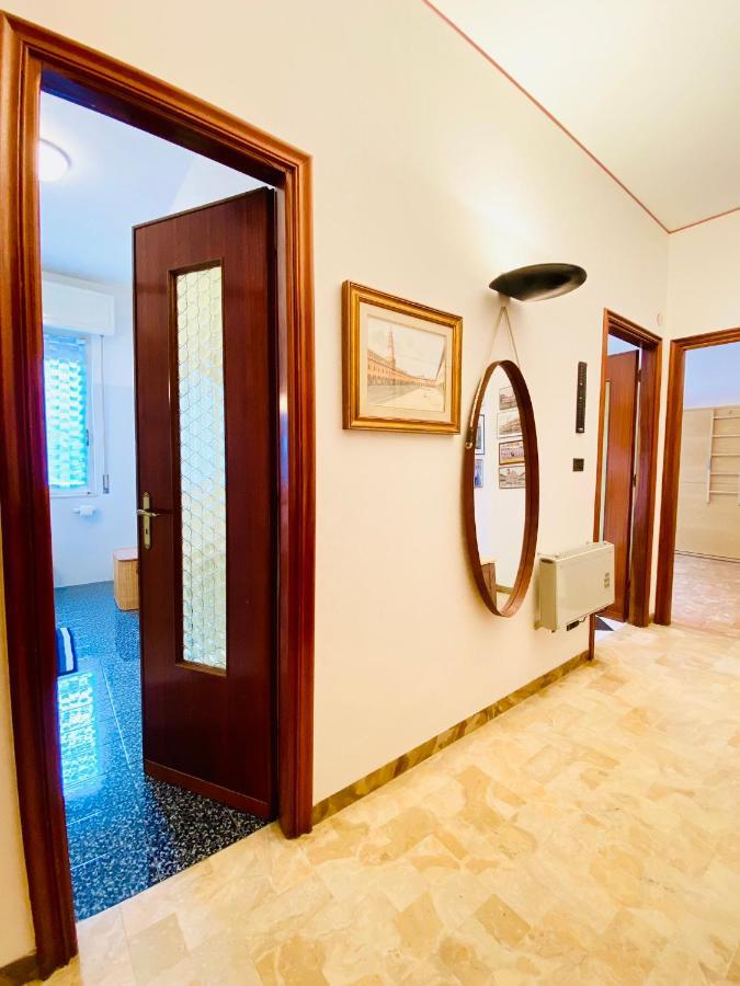 Appartamento Hostdomus - Bilocale Sul Borgo Finale Ligure Esterno foto