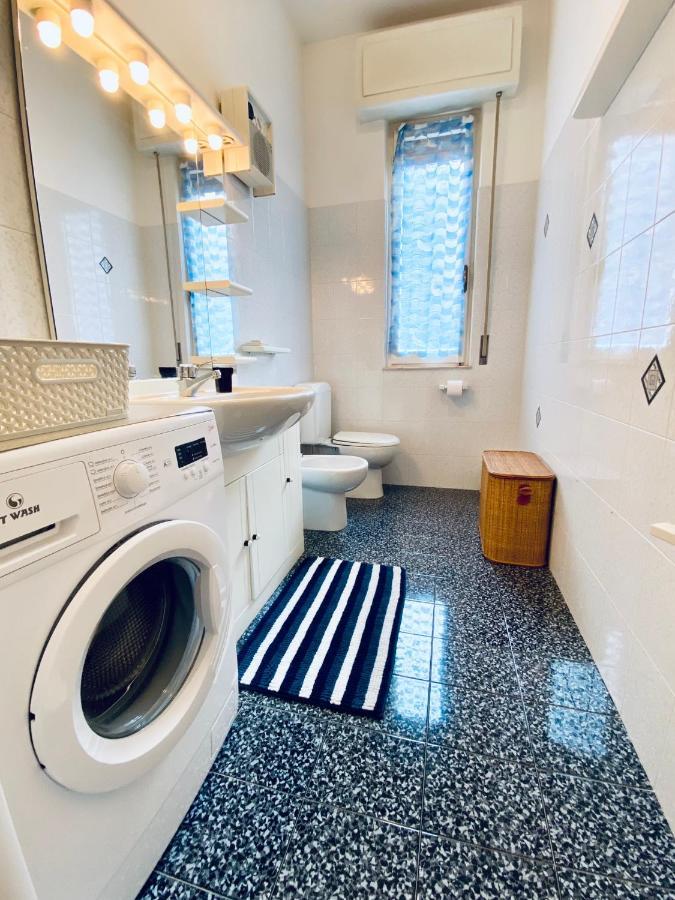 Appartamento Hostdomus - Bilocale Sul Borgo Finale Ligure Esterno foto