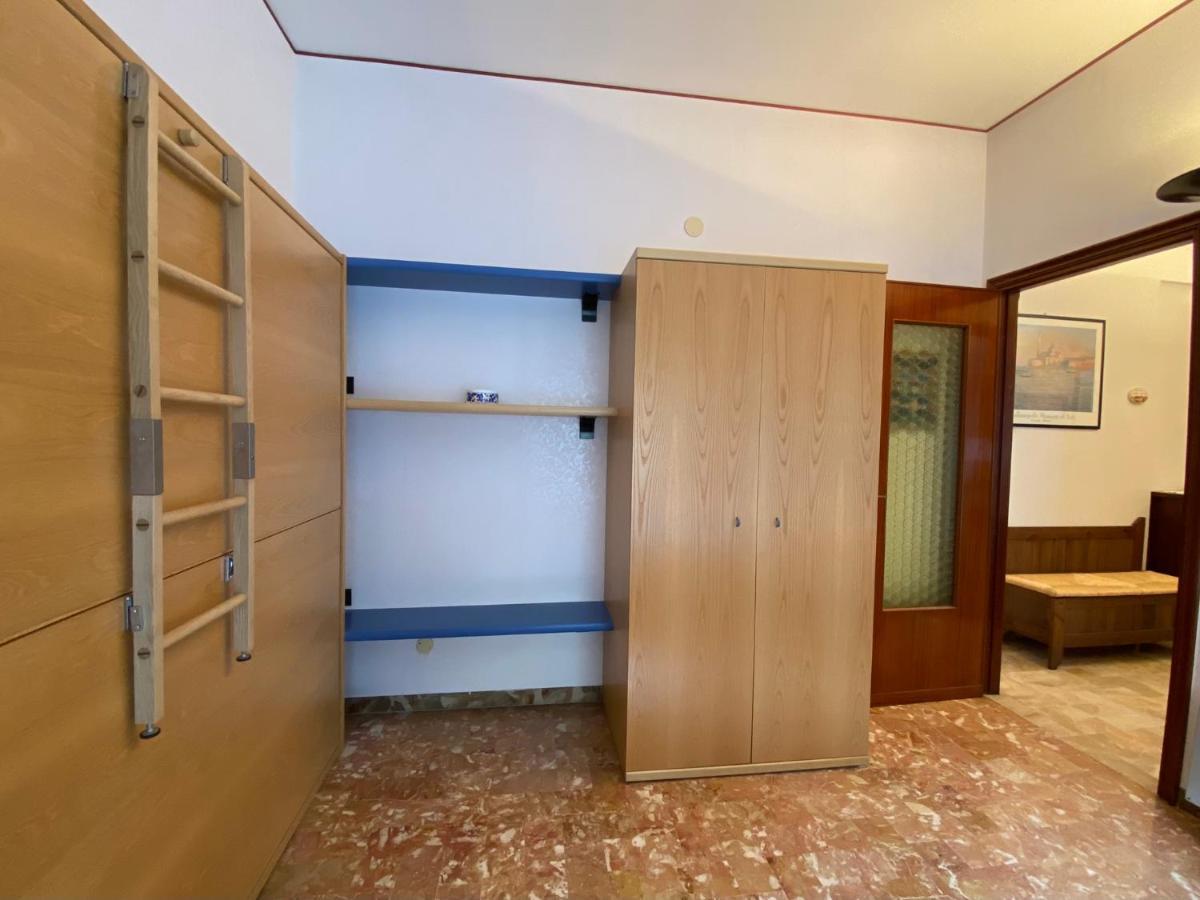 Appartamento Hostdomus - Bilocale Sul Borgo Finale Ligure Esterno foto