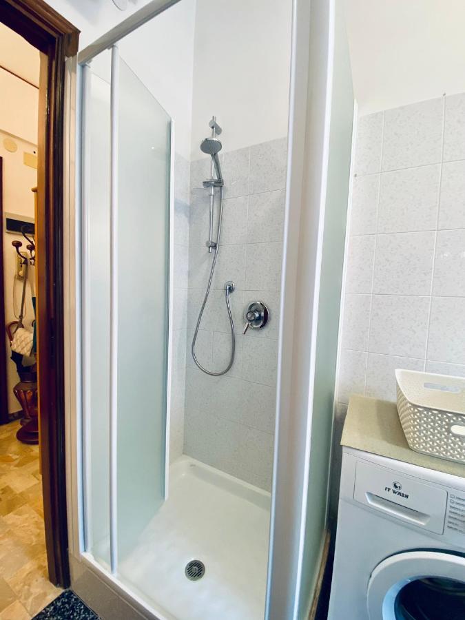 Appartamento Hostdomus - Bilocale Sul Borgo Finale Ligure Esterno foto